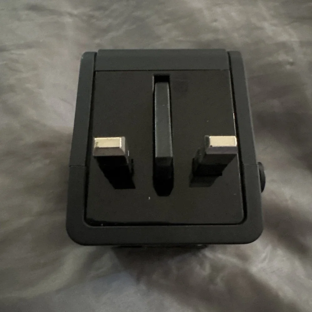 Current Mood: Worldwide Travel Power Plug Adapter With Case EUC Europe/UK/US-AUS